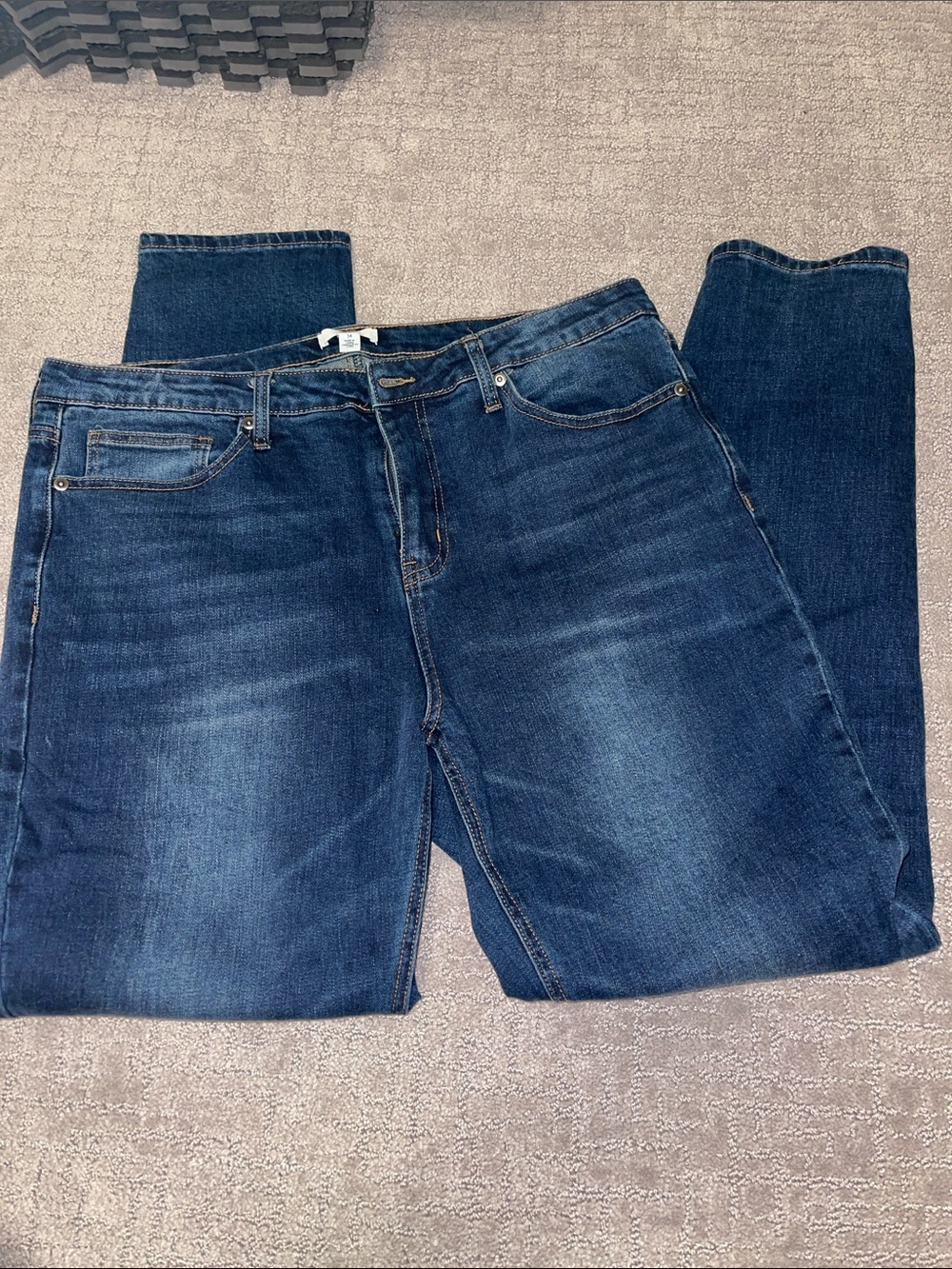 Nordstrom Men's Medium/Dark Blue Relaxed Straight Jeans